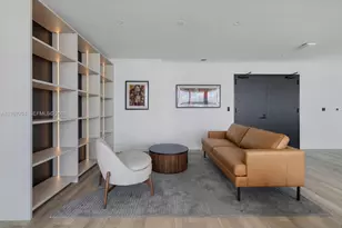 20 NE 11th, Miami, FL 33132 - Photo 7