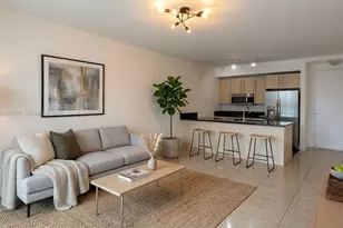 79 SW 12th St, Miami, FL 33130 - Photo 1