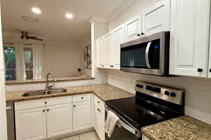 153 SE 28th Pl, Homestead, FL 33033 - Photo 17