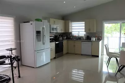 16284 SW 100th Ter, Miami, FL 33196 - Photo 5