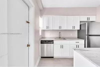 1165 Marseille Dr #21, Miami Beach, FL 33141 - Photo 9