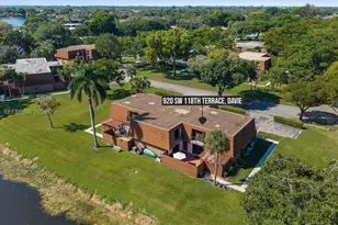920 SW 118th Terrace, Davie, FL 33325 - Photo 39