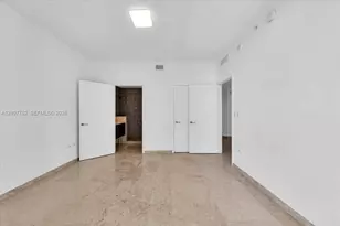 88 SW 7th St, Miami, FL 33130 - Photo 21