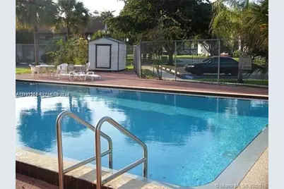 6061 Shakerwood Cir #202, Tamarac, FL 33319 - Photo 5