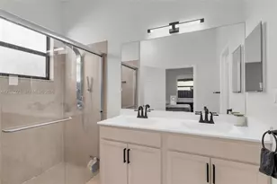 470 SE 34th Terrace, Homestead, FL 33033 - Photo 13