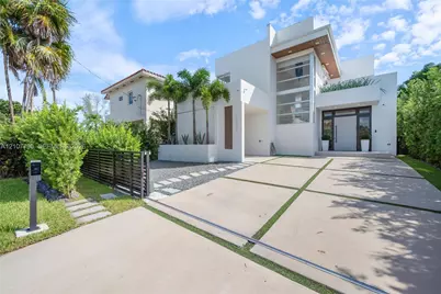 9181 Carlyle Ave, Surfside, FL 33154 - Photo 1