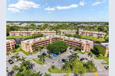 9750 Sunrise Lakes Blvd #106, Sunrise, FL 33322 - Photo 19