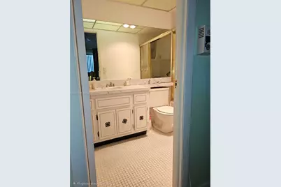 [Address not provided], Lauderdale Lakes, FL 33313 - Photo 19
