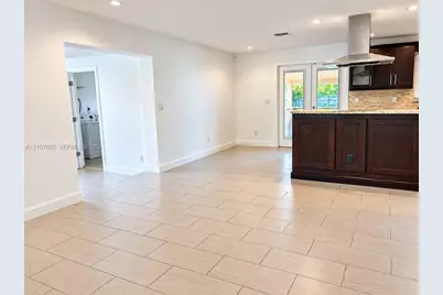4840 NW 10th Ter, Fort Lauderdale, FL 33309 - Photo 3