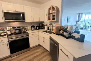 1780 NE 191st St, Miami, FL 33179 - Photo 5
