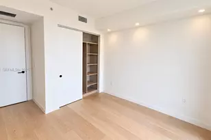 2200 Brickell Ave, Miami, FL 33129 - Photo 9