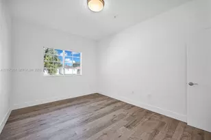 7340 NW 114th Ave, Doral, FL 33178 - Photo 9