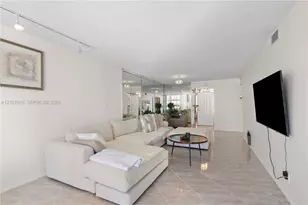 400 Leslie Dr, Hallandale Beach, FL 33009 - Photo 7