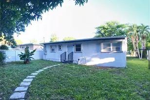 1542 NW 115th St, Miami, FL 33167 - Photo 23