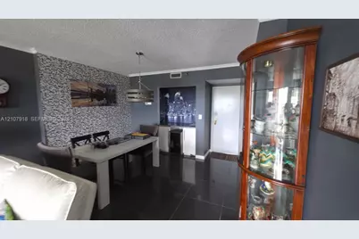 4001 Hillcrest Dr #1015, Hollywood, FL 33021 - Photo 7