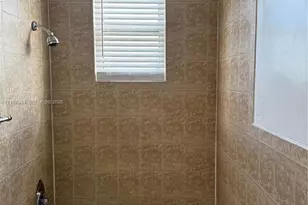 1525 NW 60th St, Miami, FL 33142 - Photo 5