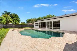 9261 SW 183rd Terrace, Palmetto Bay, FL 33157 - Photo 13