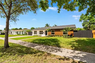 9261 SW 183rd Terrace, Palmetto Bay, FL 33157 - Photo 1