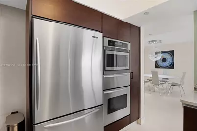 1900 Sunset Harbour Dr #2008, Miami Beach, FL 33139 - Photo 9