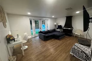 309 Deer Park Ave, Tampa, FL 33617 - Photo 11