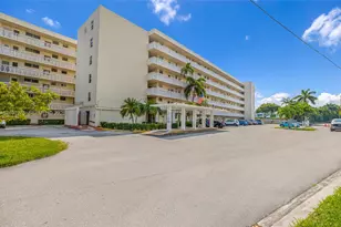 2910 Point E Dr, Aventura, FL 33160 - Photo 27
