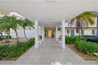 2910 Point East Dr #M108, Aventura, FL 33160 - Photo 27