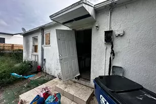 856 W 4th St, Riviera Beach, FL 33404 - Photo 5