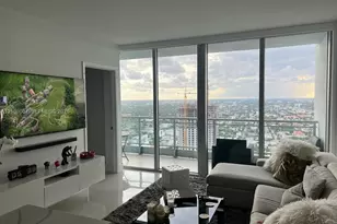 92 SW 3rd St, Miami, FL 33130 - Photo 3
