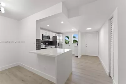 441 NE 195th St #302, Miami, FL 33179 - Photo 3