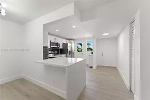 441 NE 195th St, Miami, FL 33179 - Photo 3