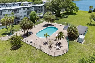 441 NE 195th St, Miami, FL 33179 - Photo 25