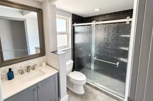 399 NW 72nd Ave, Miami, FL 33126 - Photo 7