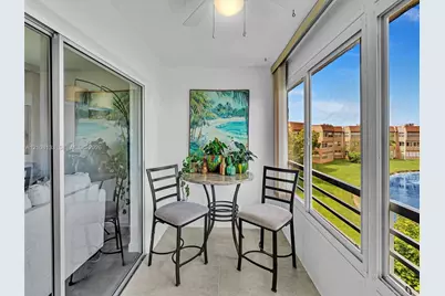 9620 Sunrise Lakes Blvd #302, Sunrise, FL 33322 - Photo 3