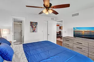 9620 Sunrise Lakes Blvd, Sunrise, FL 33322 - Photo 17