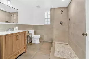 1219 Meridian Ave, Miami Beach, FL 33139 - Photo 5