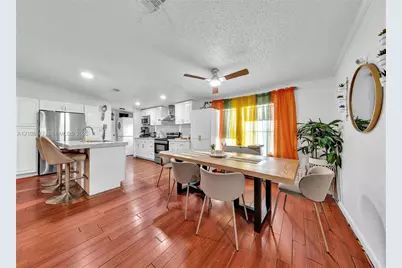 13180 SW 8th St, Davie, FL 33325 - Photo 3