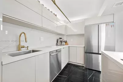1000 Quayside Ter #709, Miami, FL 33138 - Photo 19