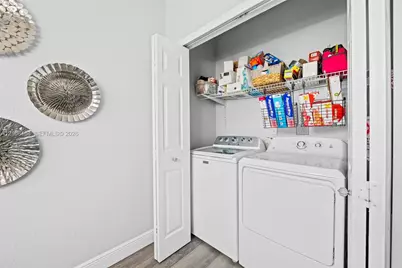 10541 NW 56th Pl, Coral Springs, FL 33076 - Photo 11