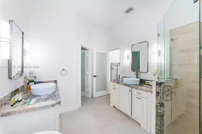 5100 NW 76th Pl, Pompano Beach, FL 33073 - Photo 15