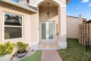8070 SW 157th Pl, Miami, FL 33193 - Photo 3