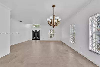 15854 SW 14th Ct, Pembroke Pines, FL 33027 - Photo 7