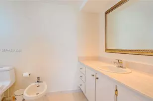 2457 Collins Ave, Miami Beach, FL 33140 - Photo 23