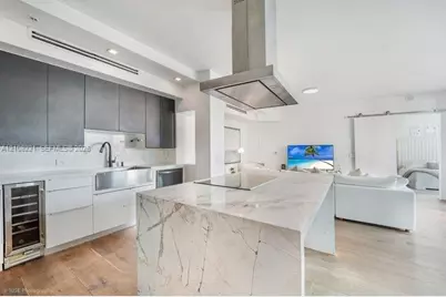480 NE 30th St #1005, Miami, FL 33137 - Photo 5