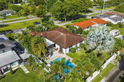 1650 NE 171st St, North Miami Beach, FL 33162 - Photo 37