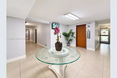 9350 Fontainebleau Blvd #110, Miami, FL 33172 - Photo 17