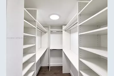 9350 Fontainebleau Blvd #110, Miami, FL 33172 - Photo 13