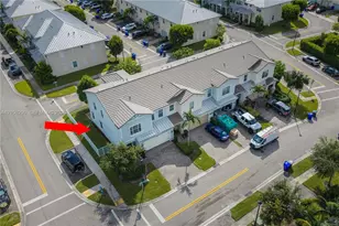 945 Banyan Dr, Hollywood, FL 33021 - Photo 35
