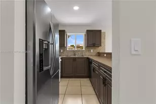 2425 NW 52nd St, Miami, FL 33142 - Photo 13