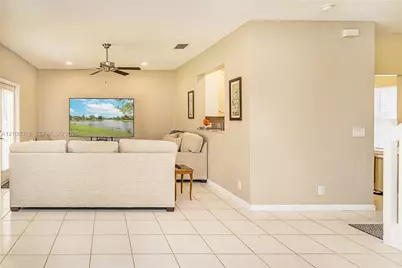 1647 Hawthorne Pl #1647, Wellington, FL 33414 - Photo 3