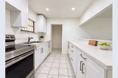 722 NW 7th Ave, Homestead, FL 33030 - Photo 17